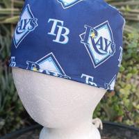 Toggle Cord Lock Reversible Tampa Bay Rays / Lightning scrub cap, handmade, adjustable, for nurse, dentist, technician, food service