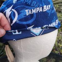 Toggle Cord Lock Reversible Tampa Bay Rays / Lightning scrub cap, handmade, adjustable, for nurse, dentist, technician, food service