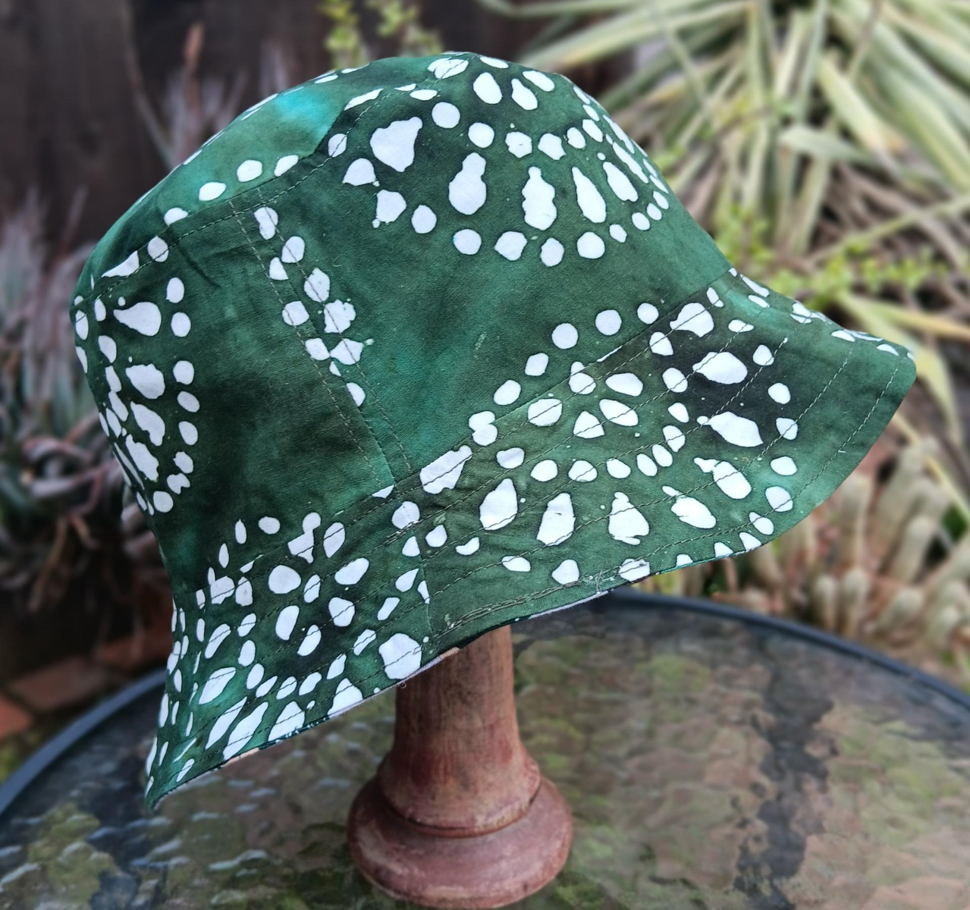 MSU Bucket Hat, Handmade, Reversible to Green & White Batik, Size LARGE, summer hat, fishing hat, floppy hat, Michigan