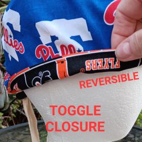 Toggle Cord Lock Reversible Philadelphia Phillies / Flyers scrub cap, handmade, for short hair, adjustable, for nurse, dentist, technician, food service