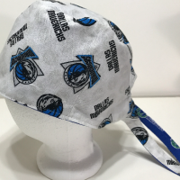 Reversible Unisex Dallas Mavericks scrub cap, tie back