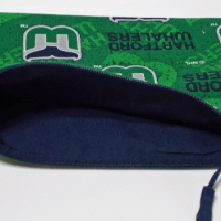 UConn & Whalers Simple Zipper Pouch Connecticut Gift Set