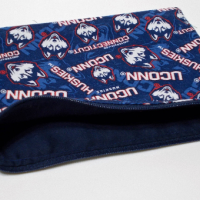 UConn & Whalers Simple Zipper Pouch Connecticut Gift Set