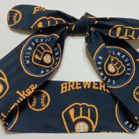 3” Wide Milwaukee Brewers Headband, Wisconsin, hair wrap, pin up, hair tie, top knot, retro style hair accessory, scarf, rockabilly, handmade 