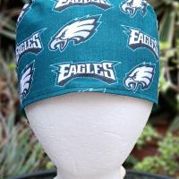 Toggle Closure Philadelphia Eagles scrub cap, kelly green & midnight green, adjustable, toggle cord lock, nurse, Phillly, handmade