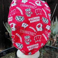 Euro Style Reversible Green Bay Packers / Badgers scrub cap, handmade, adjustable with toggle, for nurse, dentist, technician, food service