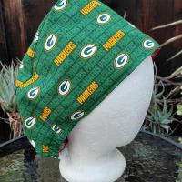Euro Style Reversible Green Bay Packers / Badgers scrub cap, handmade, adjustable with toggle, for nurse, dentist, technician, food service