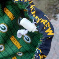 Euro Style Reversible Green Bay Packers / Milwaukee Brewers scrub cap, handmade, adjustable with toggle, for nurse, dentist, technician, food service