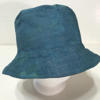 Hat reveresed to the turquoise/aqua Grunge faux distressed fabric