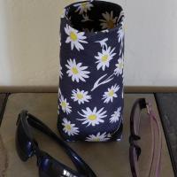 Black & White Daisy Eyeglasses Holder, Floral Glasses Stand, Glasses Holder, Mom Gift, Weighted Stand-up Glasses Pouch, Daisy Lover Gift