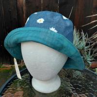 Daisies & Denim Floral Bucket Hat, Reversible, Size Medium, Cotton, floppy hat, sun hat, fishing hat