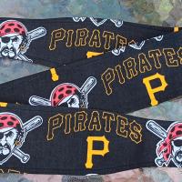 3” wide Pittsburgh Pirates headband, handmade, self tie, pin up style, hair tie, head scarf, bandana, retro style, hat band, rockabilly