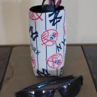 New York Yankees Upright Eyeglasses Holder, Handmade, Weighted, Glasses Case, Glasses Stand, Eyeglasses Cup, Gift for Yankees fan
