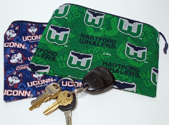 UConn & Whalers Simple Zipper Pouch Connecticut Gift Set