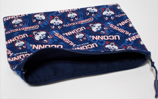 UConn & Whalers Simple Zipper Pouch Connecticut Gift Set