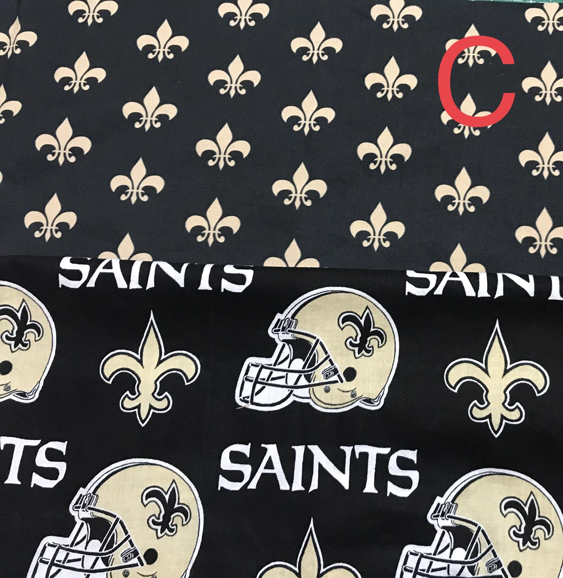 Option C for reverse fabric: Gold fleur de lis on black