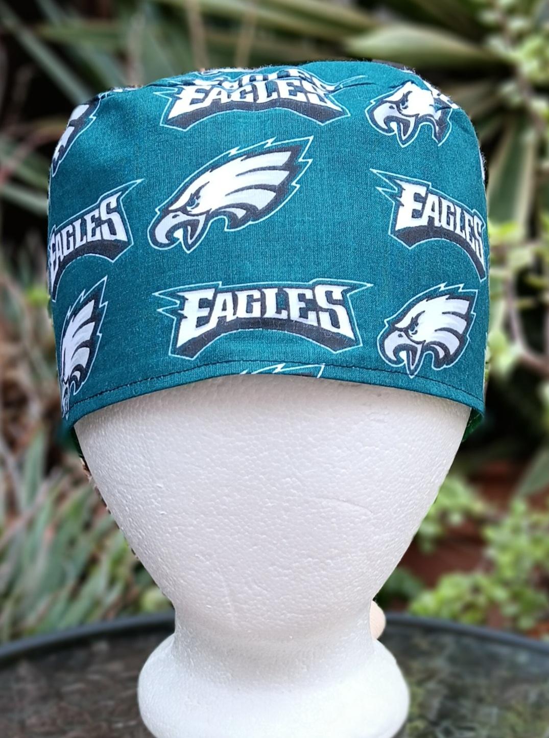 Toggle Closure Philadelphia Eagles scrub cap, kelly green & midnight green, adjustable, toggle cord lock, nurse, Phillly, handmade