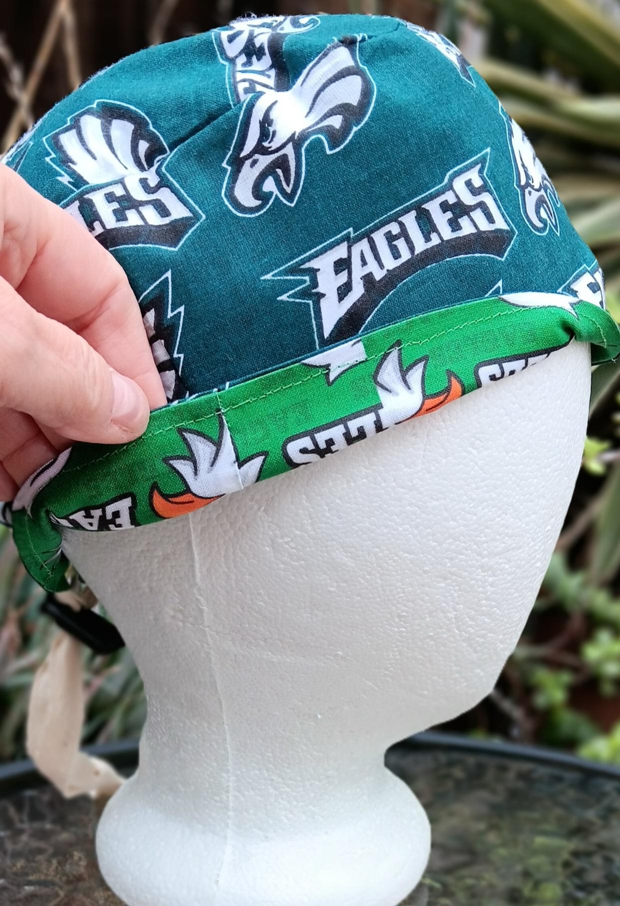 Toggle Closure Philadelphia Eagles scrub cap, kelly green & midnight green, adjustable, toggle cord lock, nurse, Phillly, handmade