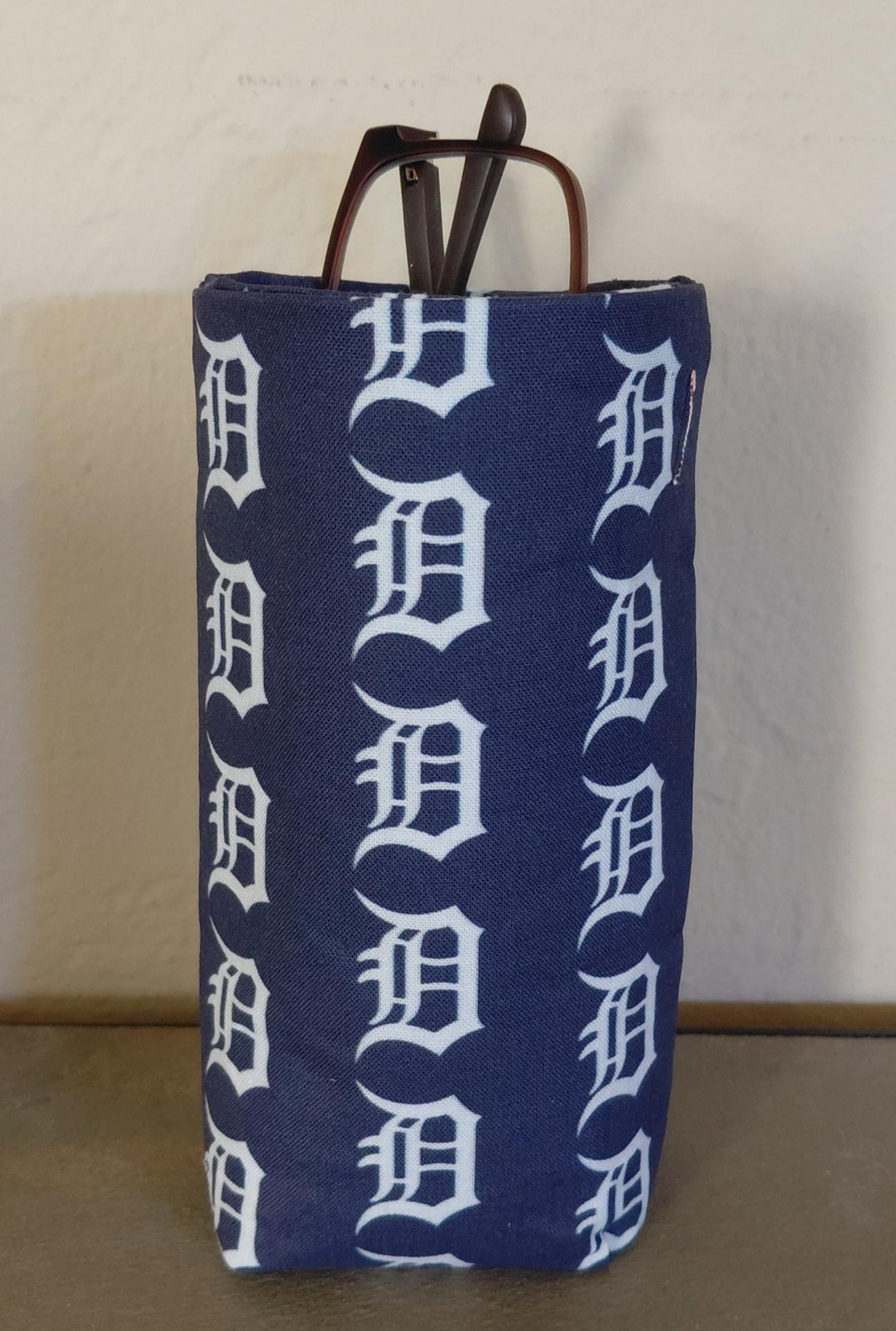 Detroit Tigers Upright Eyeglass Holder, Handmade, Weighted, Glasses Case, Glasses Stand, Eyeglasses Cup, Gift for Detroit Tigers fan
