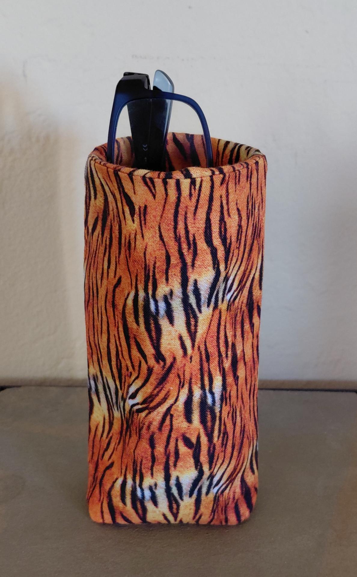 Animal Print Eyeglasses Holder, Handmade, Glasses Stand, Eyeglass Cup, Weighted Fabric Eyeglass Keeper, Leopard Glasses Case