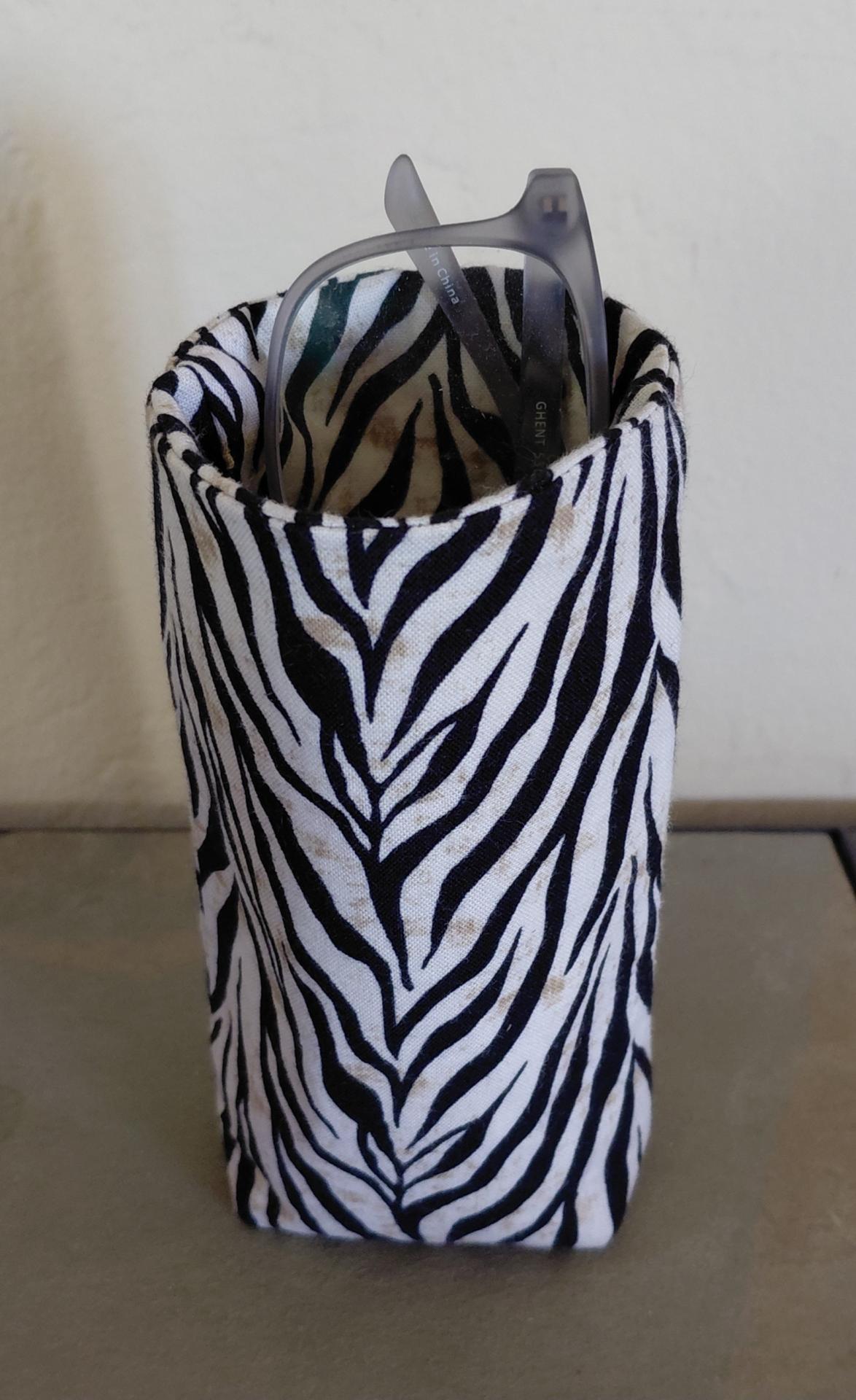 Animal Print Eyeglasses Holder, Handmade, Glasses Stand, Eyeglass Cup, Weighted Fabric Eyeglass Keeper, Leopard Glasses Case