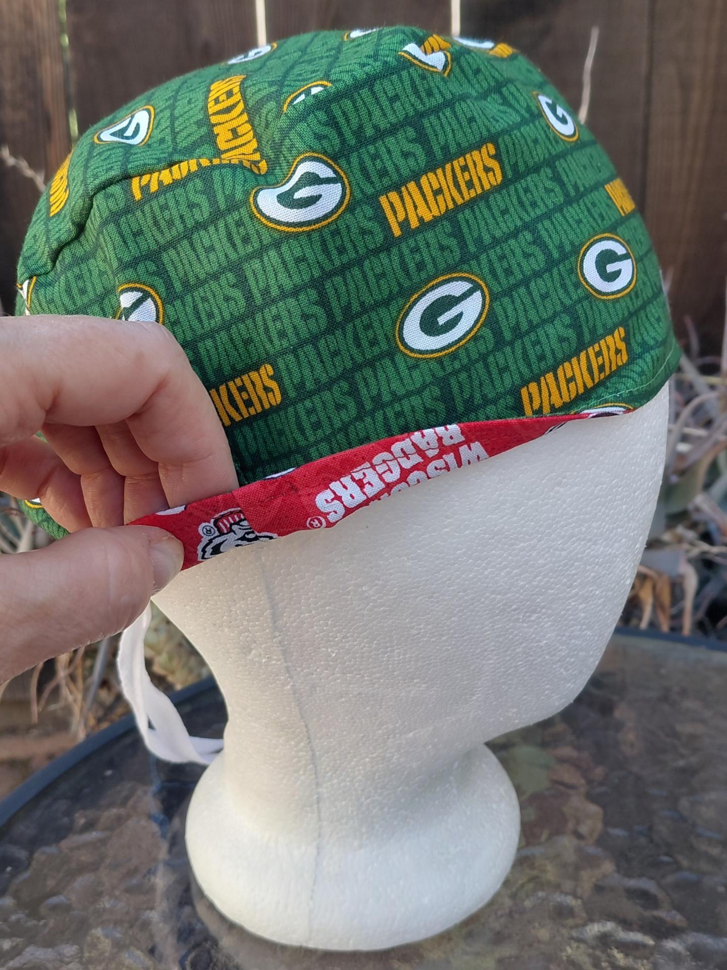 Toggle Cord Lock Reversible Green Bay Packers / Badgers scrub cap, handmade, adjustable, for nurse, dentist, technician, food service