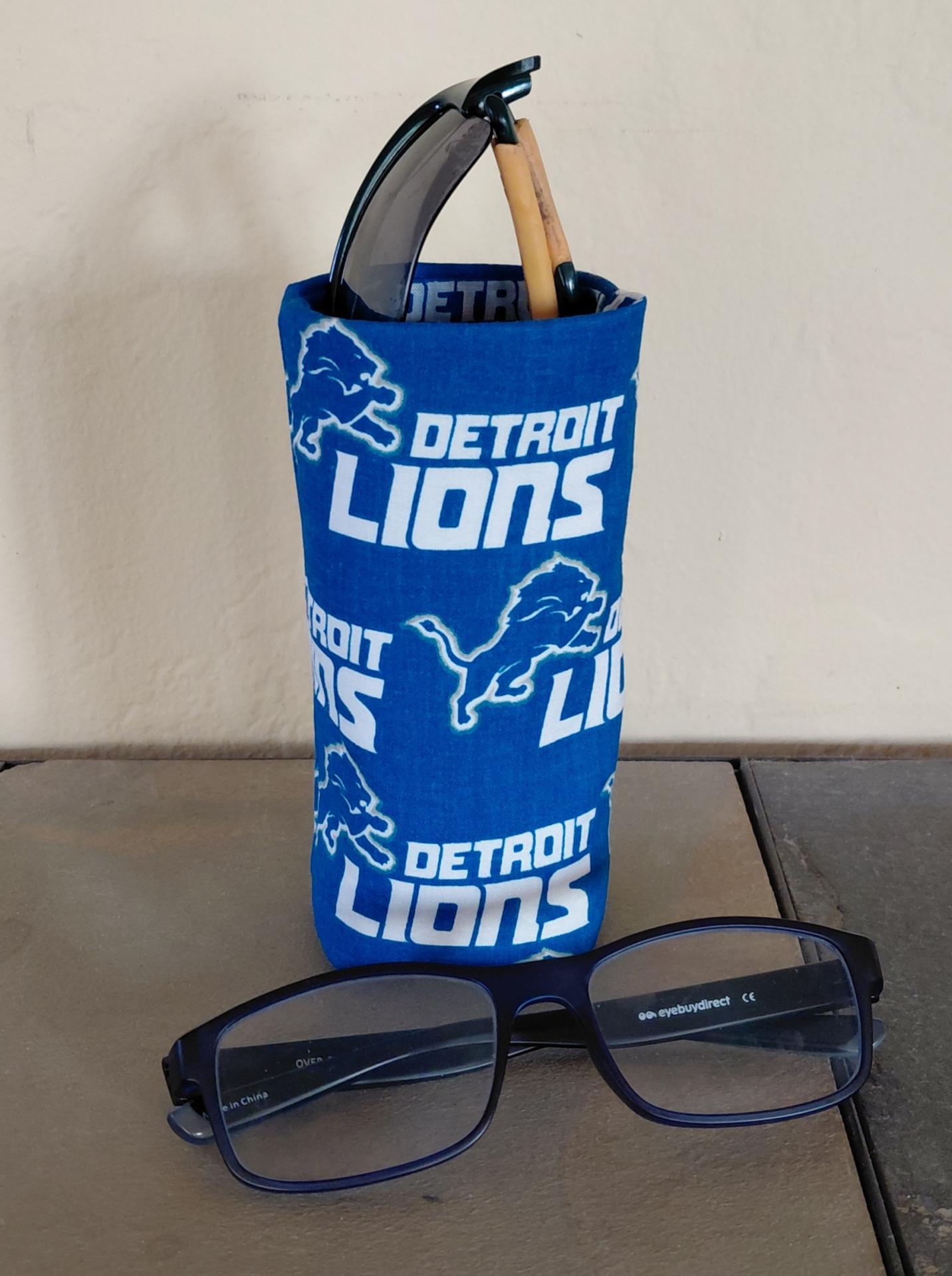 Detroit Lions Upright Eyeglasses Holder, Handmade, Weighted, Glasses Case, Glasses Stand, Eyeglasses Cup, Gift for Detroit Lions fan, football