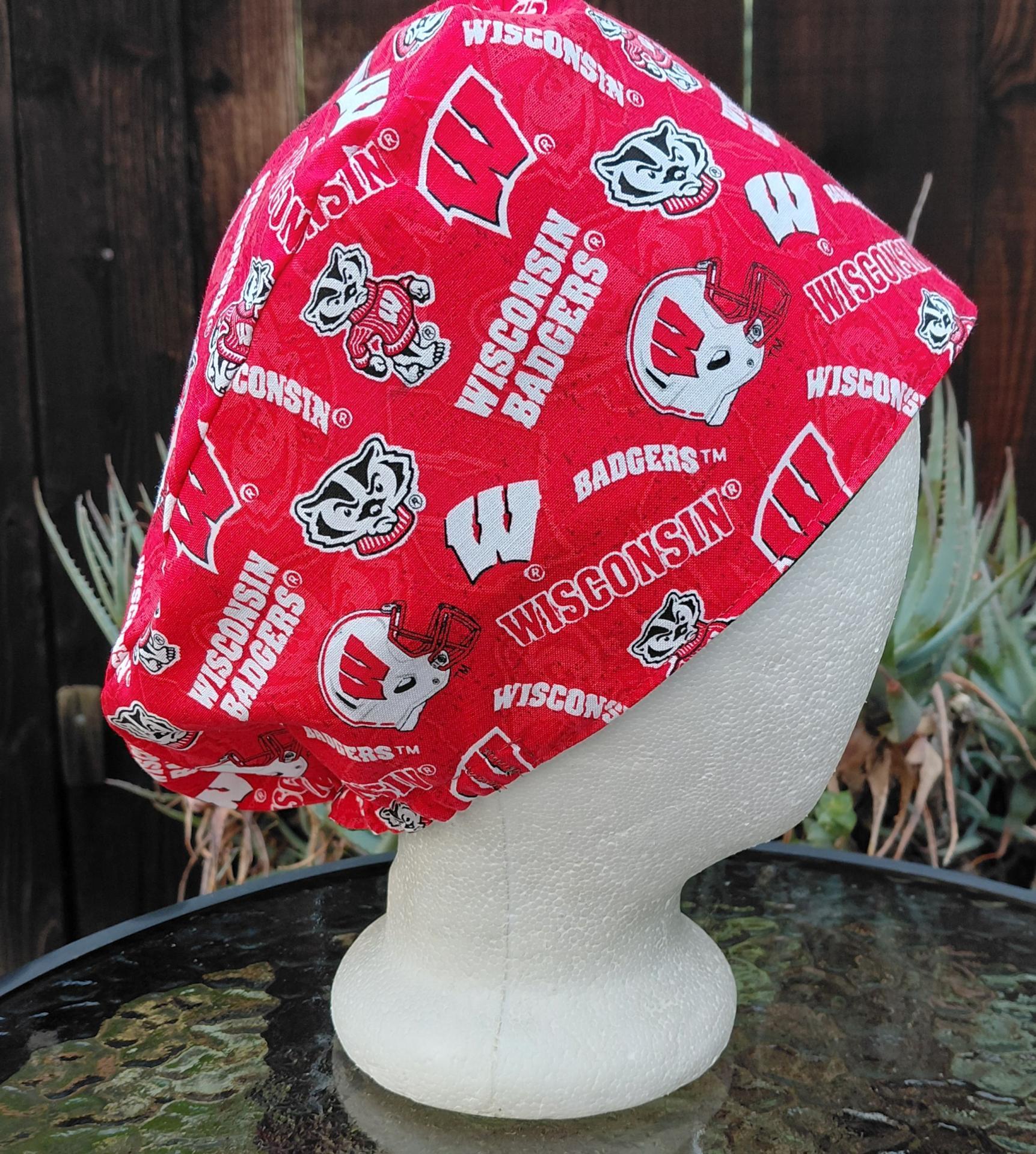 Euro Style Reversible Green Bay Packers / Badgers scrub cap, handmade, adjustable with toggle, for nurse, dentist, technician, food service