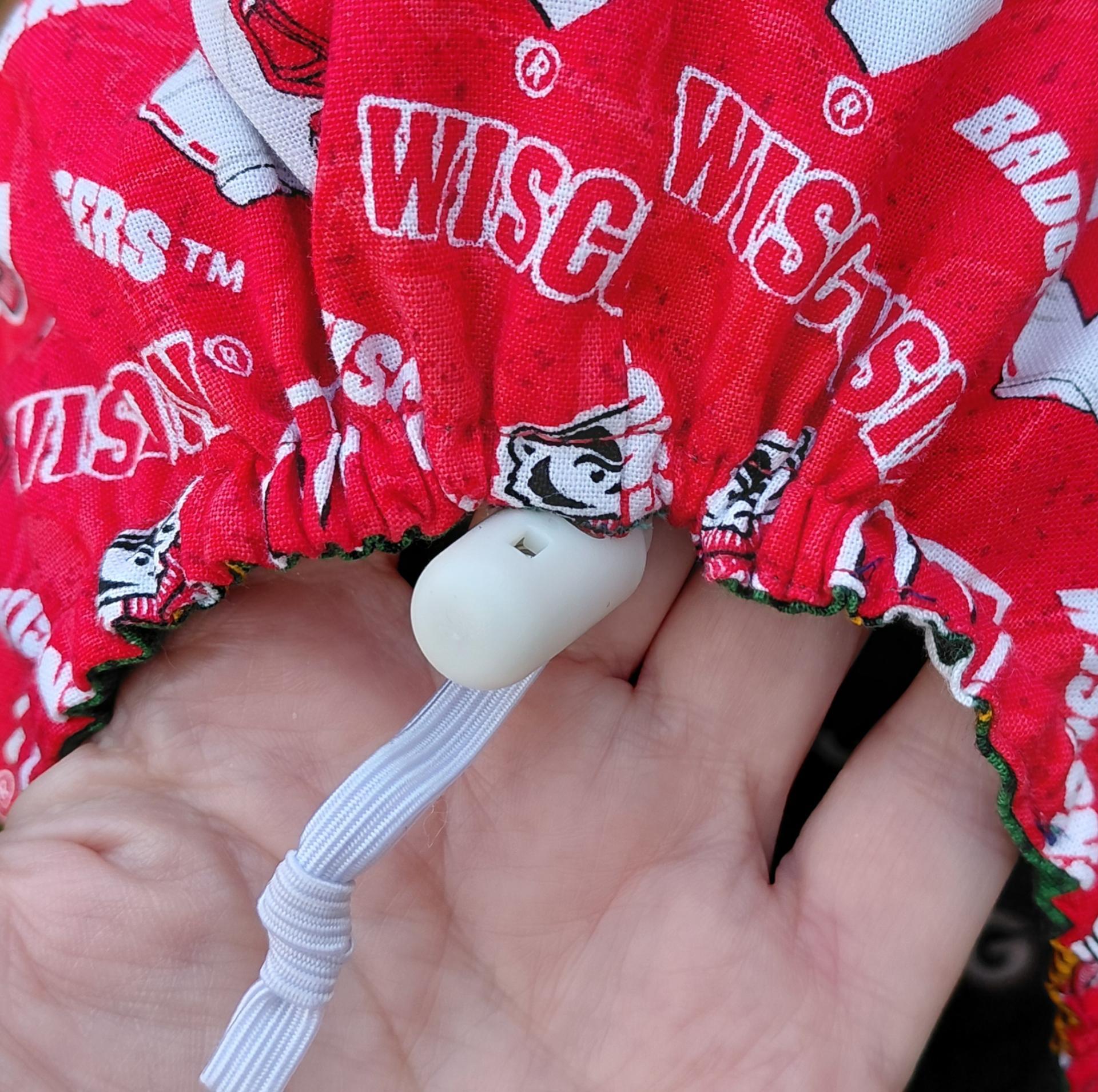 Euro Style Reversible Green Bay Packers / Badgers scrub cap, handmade, adjustable with toggle, for nurse, dentist, technician, food service