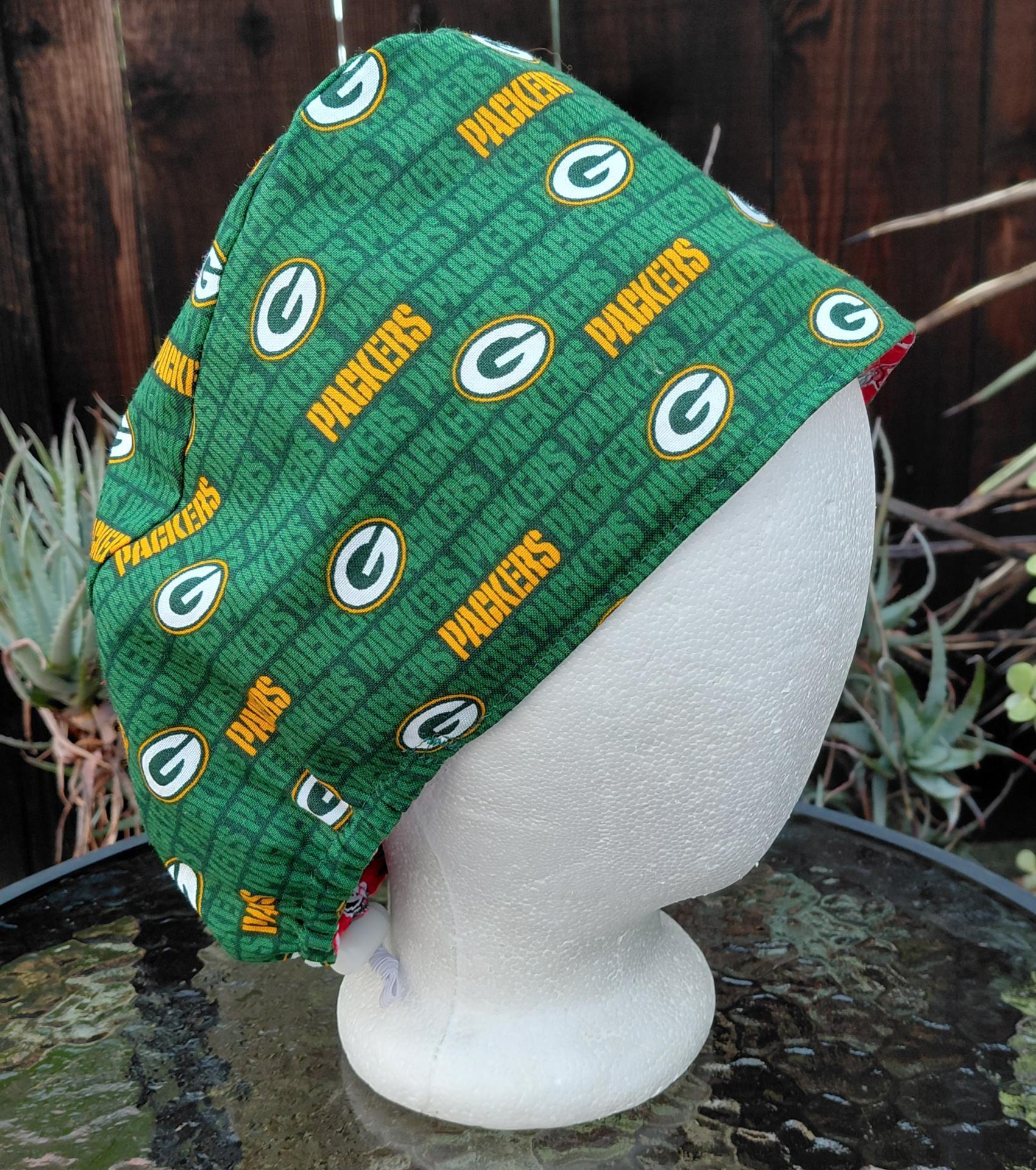 Euro Style Reversible Green Bay Packers / Badgers scrub cap, handmade, adjustable with toggle, for nurse, dentist, technician, food service