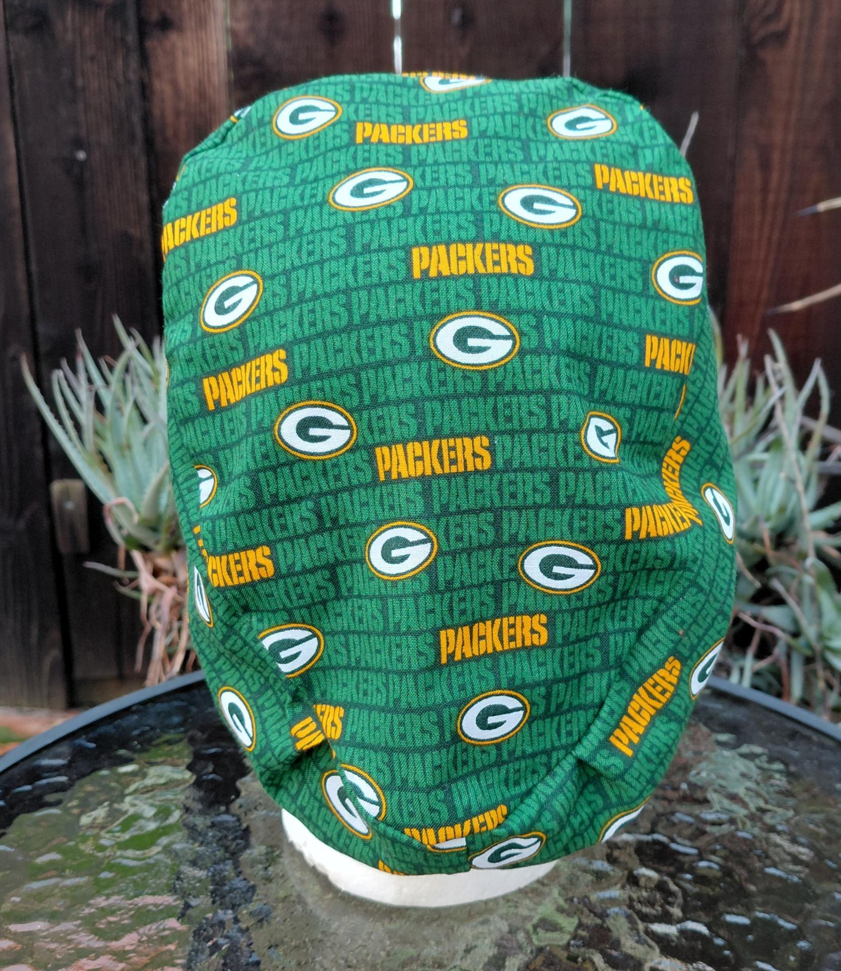 Euro Style Reversible Green Bay Packers / Badgers scrub cap, handmade, adjustable with toggle, for nurse, dentist, technician, food service