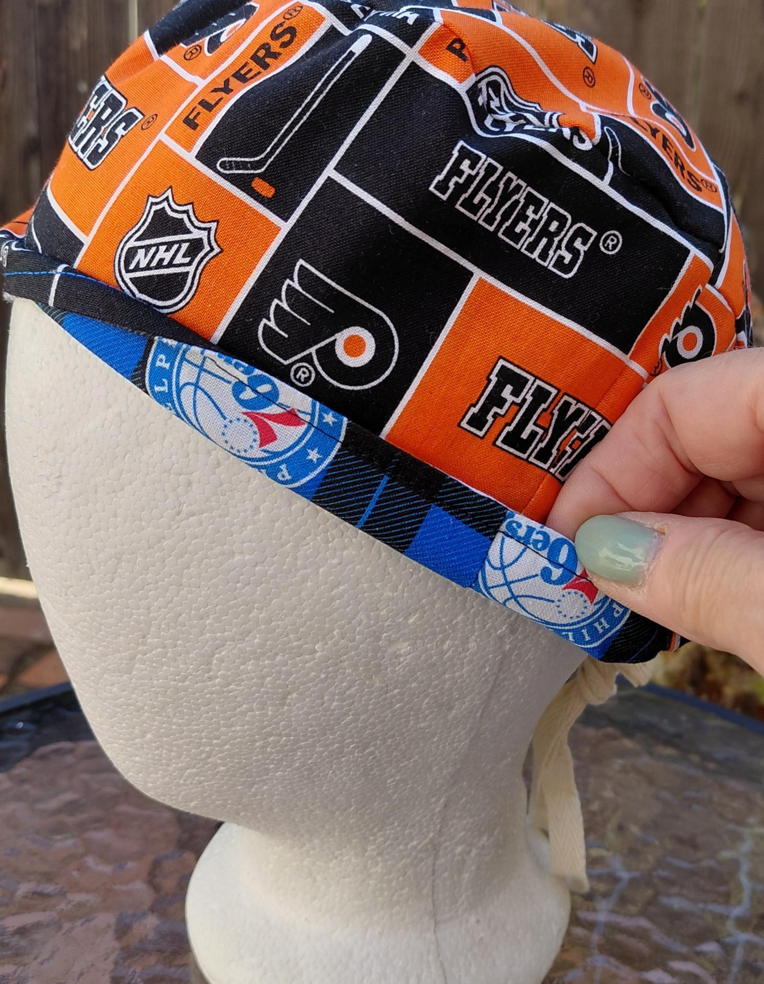 Toggle Cord Lock Reversible Philadelphia 76ers / Flyers scrub cap, handmade, for short hair, adjustable, for nurse, dentist, technician, food service