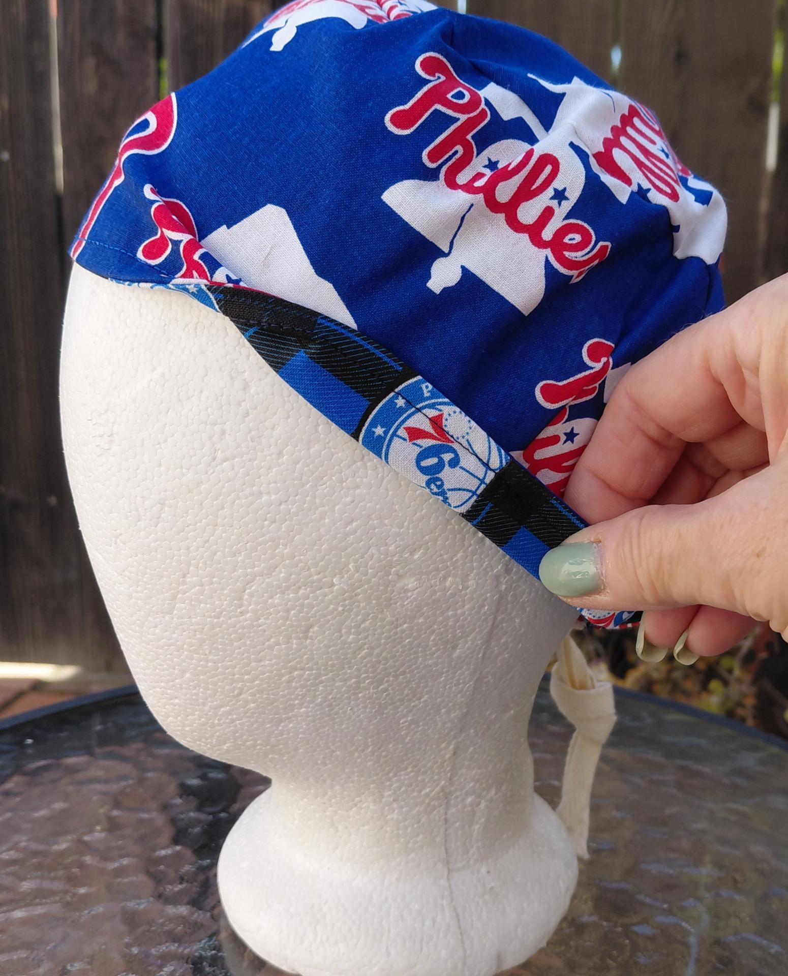 Toggle Cord Lock Reversible Philadelphia Phillies / 76ers scrub cap, handmade, for short hair, adjustable, for nurse, dentist, technician, food service