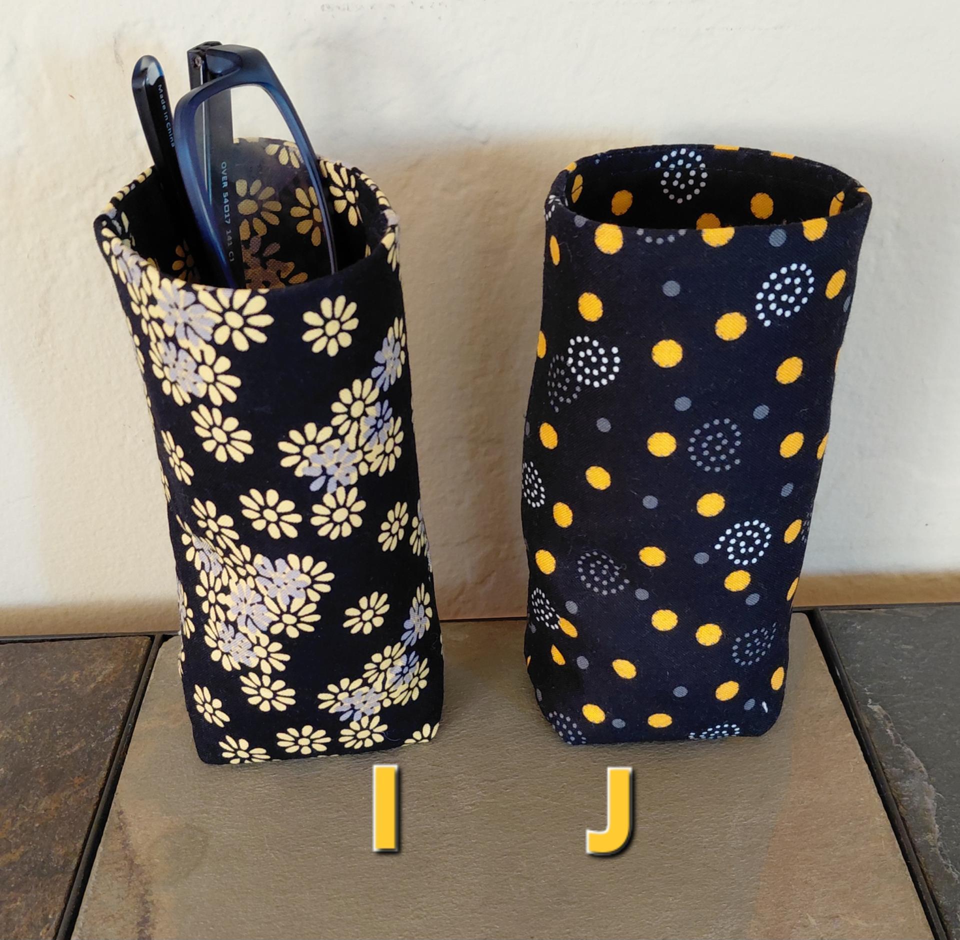 Bee Theme Upright Eyeglasses Holder, Reading Glasses Stand, Eyeglasses Cup, Weighted Fabric Eyeglasses Case, Bee Lover Gift, Handmade