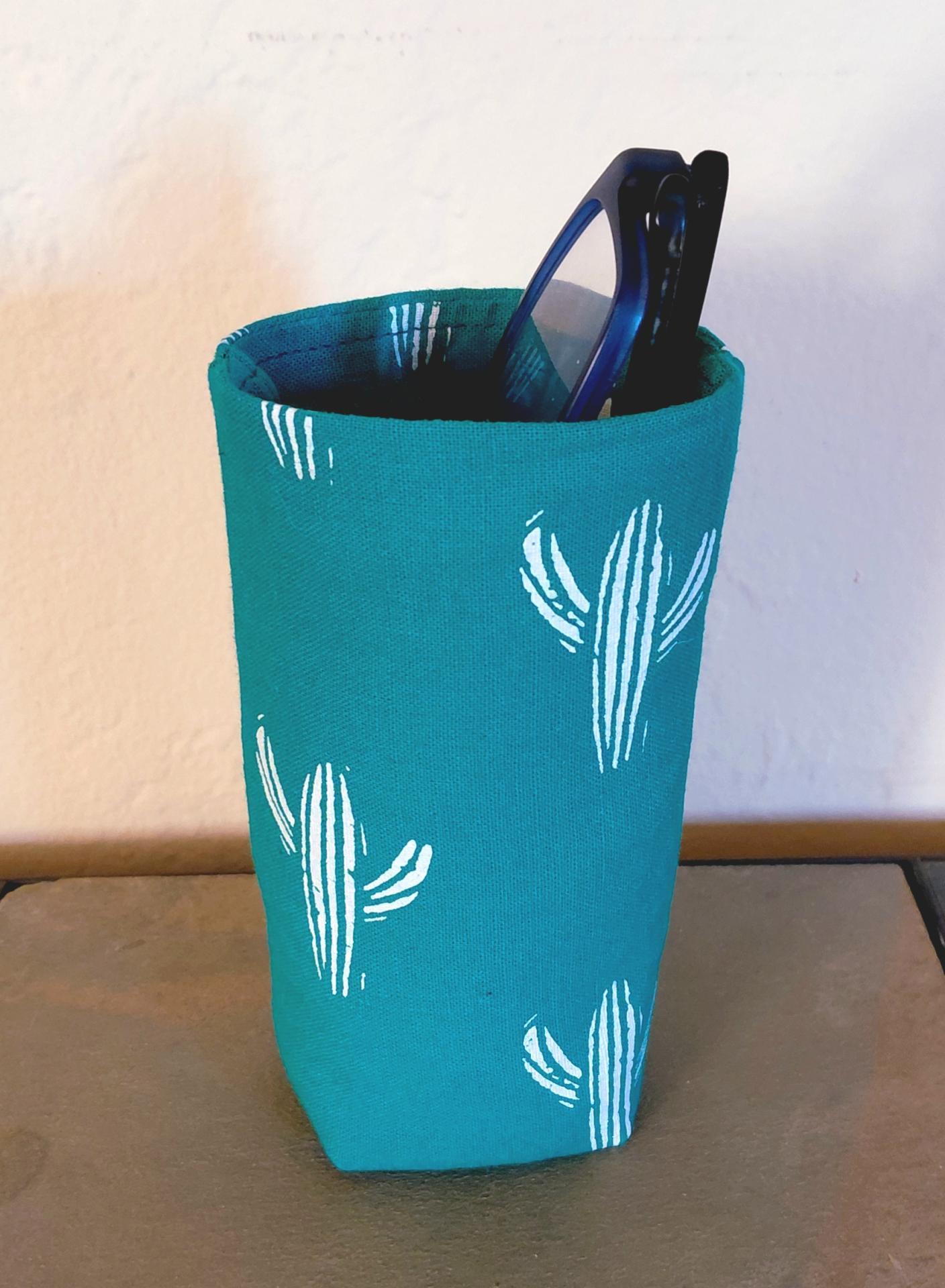 Cactus Eyeglasses Holder, Glasses Stand, Glasses Holder, Mom Gift, Weighted Stand-up Glasses Pouch, Cactus Lover Gift