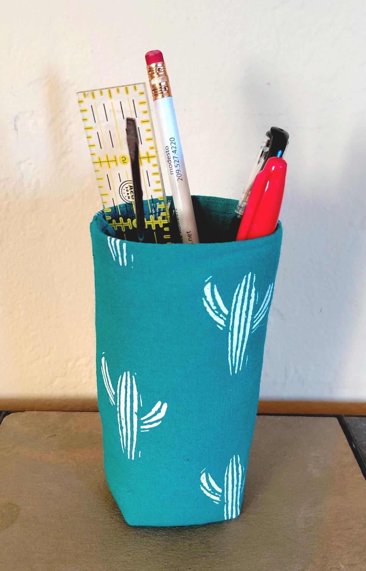 Cactus Eyeglasses Holder, Glasses Stand, Glasses Holder, Mom Gift, Weighted Stand-up Glasses Pouch, Cactus Lover Gift