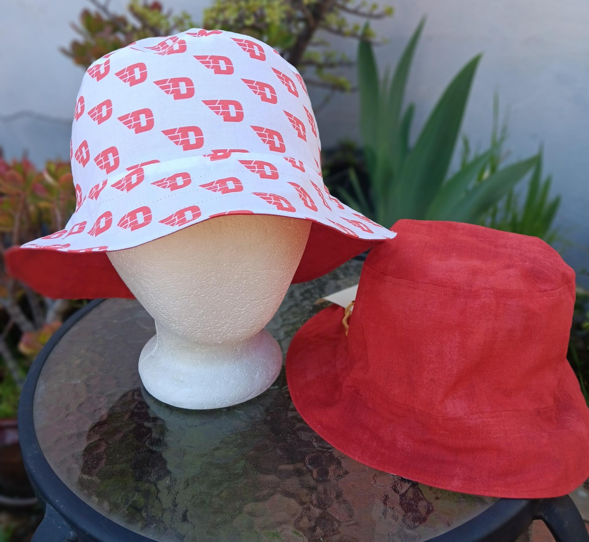 University of Dayton Flyers Bucket Hat, Handmade, Reversible to Red, Size LARGE, summer hat, fishing hat, floppy hat