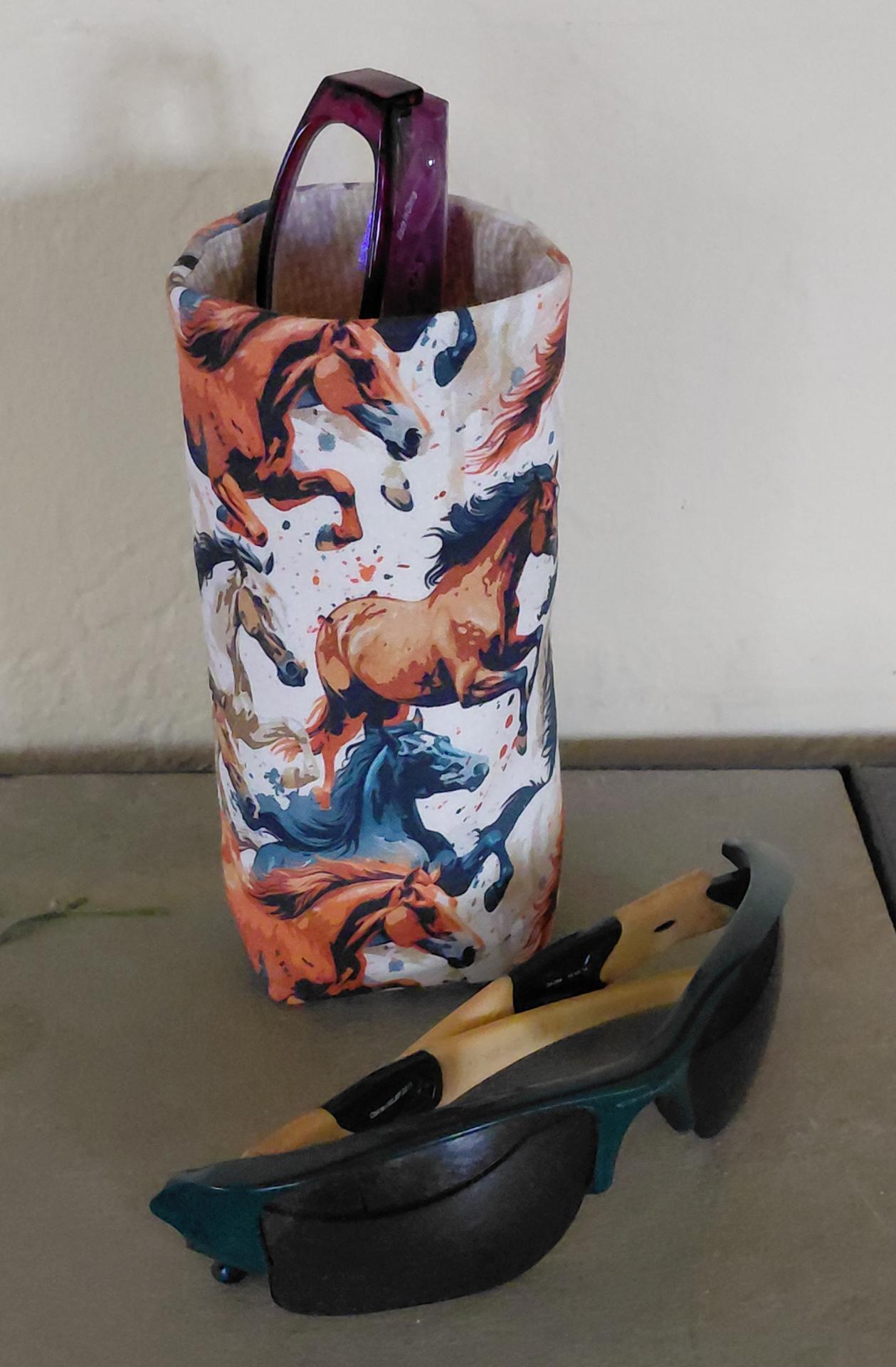 Horses Eyeglasses Holder, Glasses Stand, Glasses Holder, Horse Mom Gift, Weighted Stand-up Glasses Pouch, Horse Lover Gift