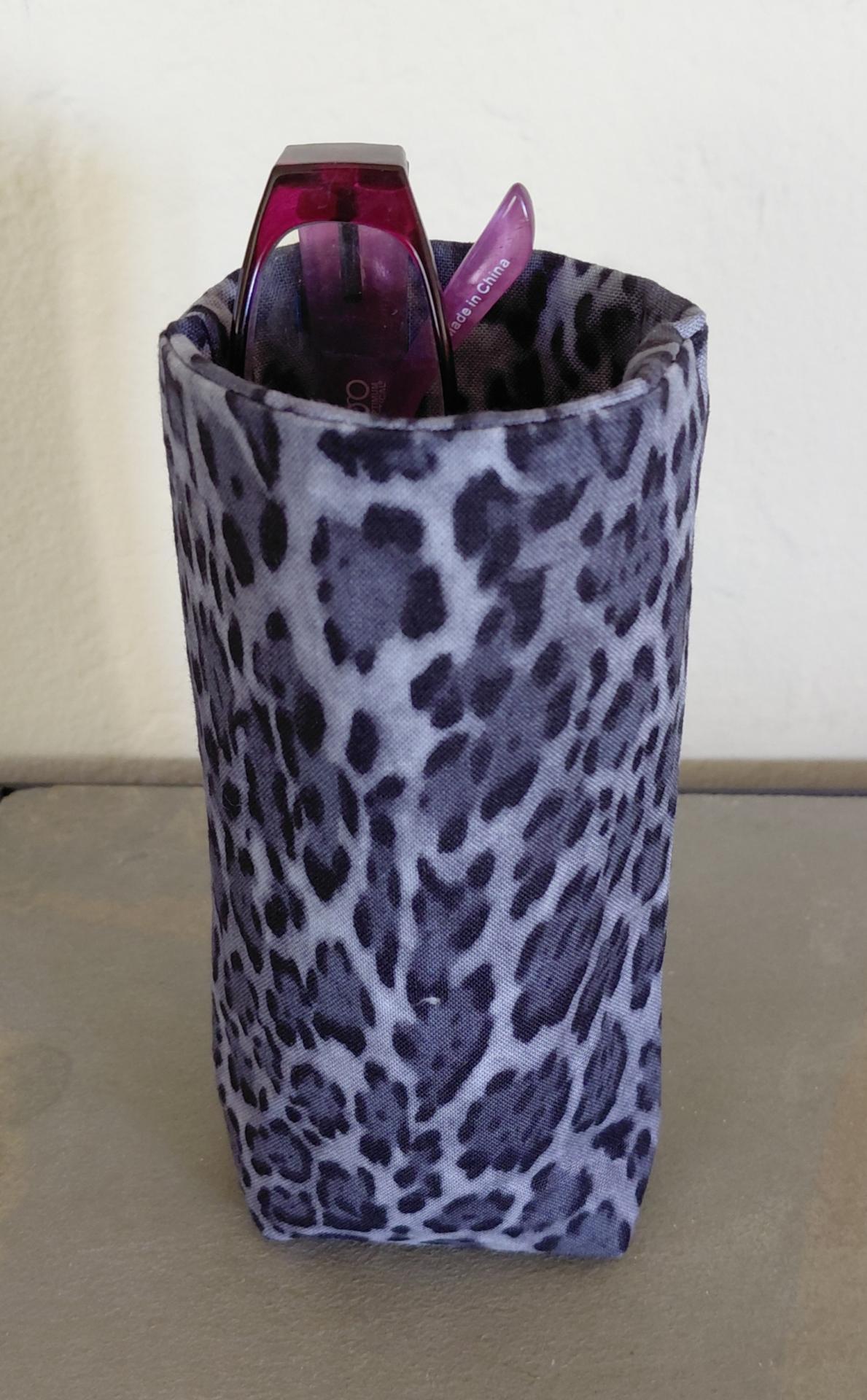 Animal Print Eyeglasses Holder, Handmade, Glasses Stand, Eyeglass Cup, Weighted Fabric Eyeglass Keeper, Leopard Glasses Case