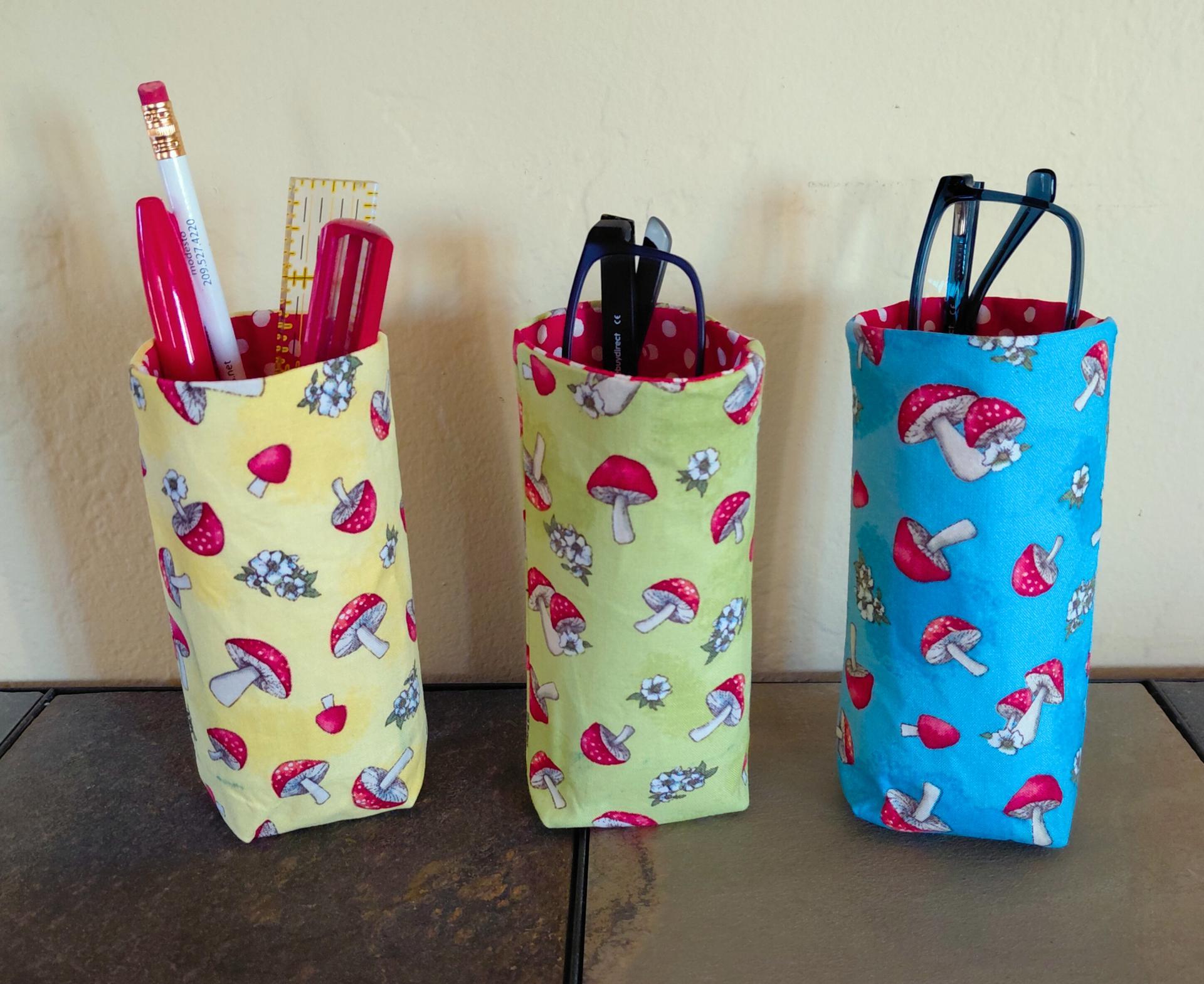 Mushroom Print Upright Eyeglasses Holder, Glasses Stand, Weighted Fabric Eyeglasses Case, Cottage Core Gift