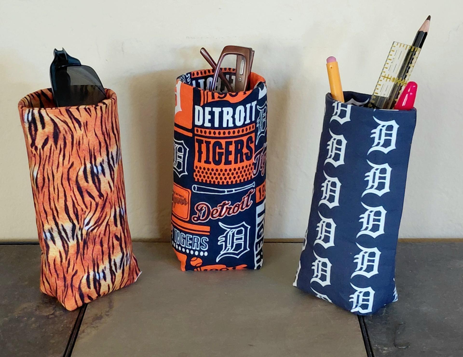 Detroit Tigers Upright Eyeglass Holder, Handmade, Weighted, Glasses Case, Glasses Stand, Eyeglasses Cup, Gift for Detroit Tigers fan