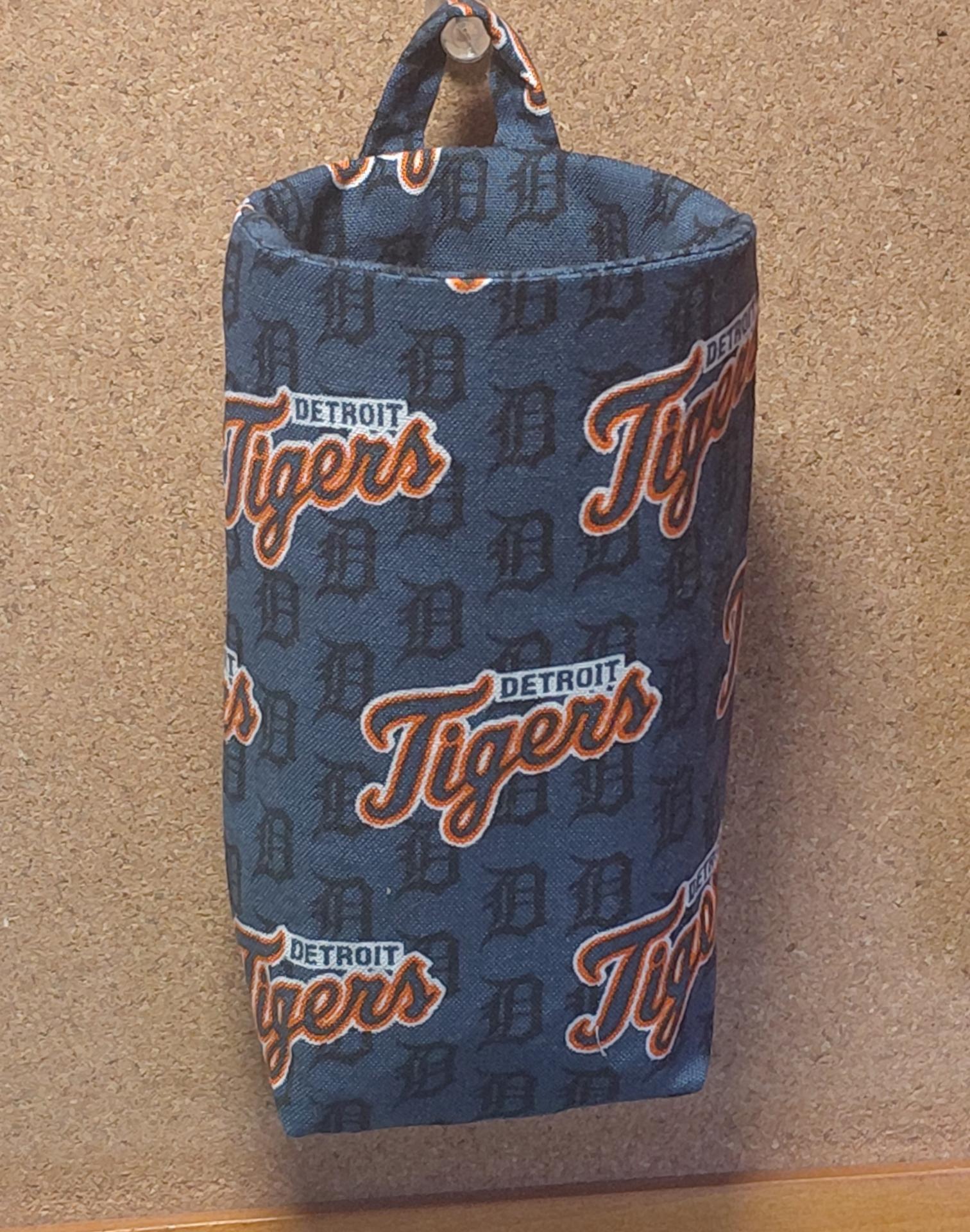Detroit Tigers Hanging Eyeglasses Pouch, Handmade, Glasses Case, Glasses Stand, Eyeglasses Cup, Glasses Holder, Gift for Detroit Tigers fan, baseball