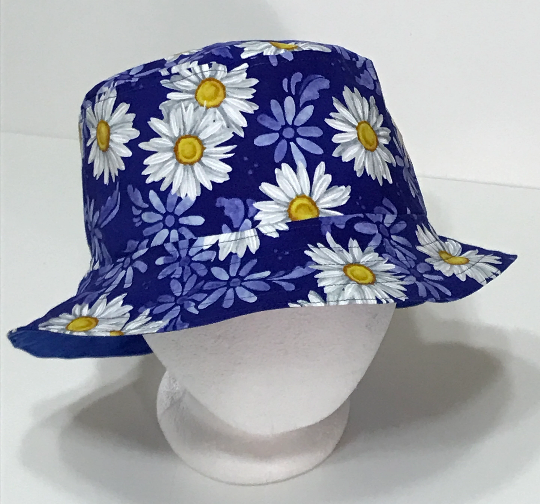 Daisies Bucket Hat, Reversible to Blue, Summer Flowers, Sizes S-XXL, Gift for gardener, floral floppy hat, sun hat, casual hat, Daisy Blue, adults or older children