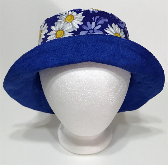 Daisies Bucket Hat, Reversible to Blue, Summer Flowers, Adult Sizes S-XXL, Gift for gardener, floral floppy hat, sun hat, casual hat, Daisy Blue