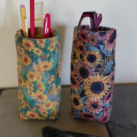 Sunflowers Upright Eyeglasses Holder, Handmade, Glasses Stand, Eyeglass Cup, Weighted Fabric Eyeglass Keeper, Floral Glasses Case