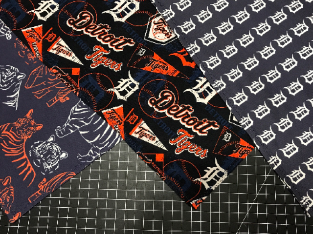 22" Square Adult Size Single-Sided Detroit Tigers Baseball Bandana, Cot