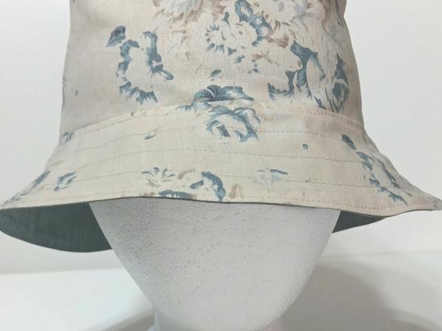 Reversible Blue & Beige Floral Bucket Hat, neutral color, S-XXL, floppy hat, gift for her, ponytail hat, sun hat