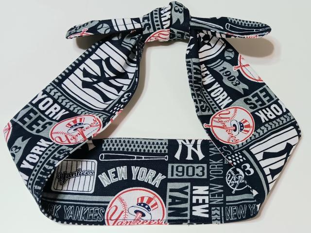 3” Wide NY Yankees headband, self tie, hair wrap, pin up style, hair tie, retro style, rockabilly, handmade, New York Yankees