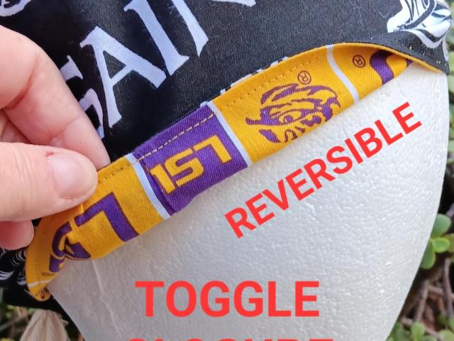 Toggle Cord Lock Reversible New Orleans Saints / LSU scrub cap, adjustable, for nurse, dentist, technician, food service, handmade