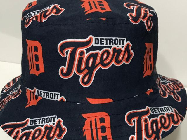 Detroit Tigers Bucket Hat, Old English D, Reversible, Unisex  Sizes, S-XXL, Cotton, baseball, fishing hat, sun hat, floppy hat, handmade